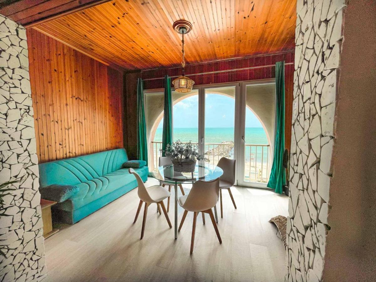 Athena Sea Front Apartment, Parking & Pool Lago Patria Dış mekan fotoğraf