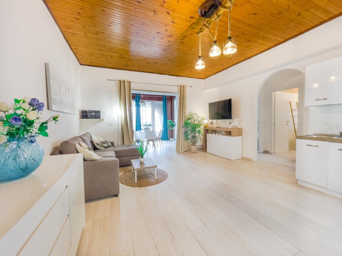 Athena Sea Front Apartment, Parking & Pool Lago Patria Dış mekan fotoğraf